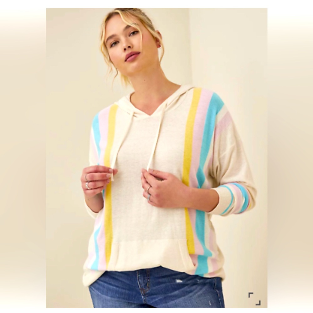Torrid NWT sweater hooded pullover